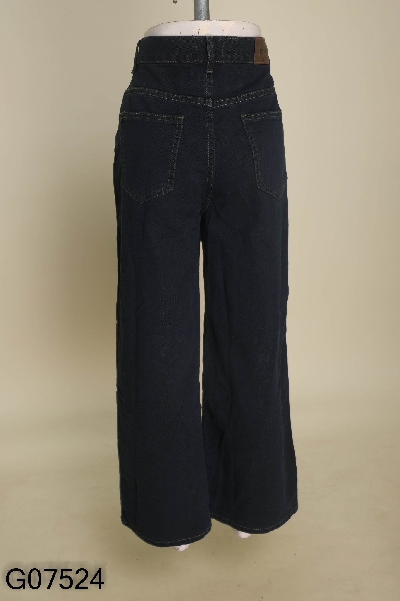 NEWTAG Quần jeans đen ống rộng