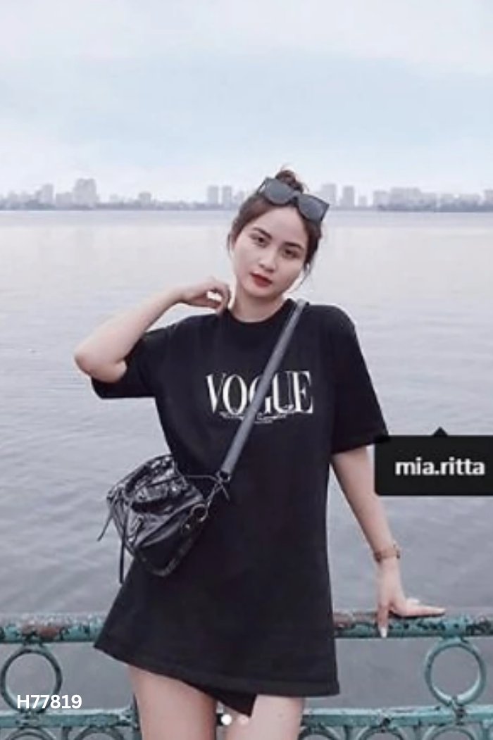 Áo đen MIA RITTA in chữ