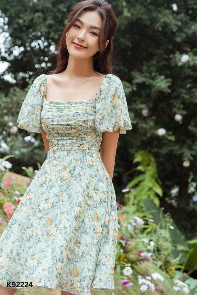 Váy LAMIGO xanh phối vàng
