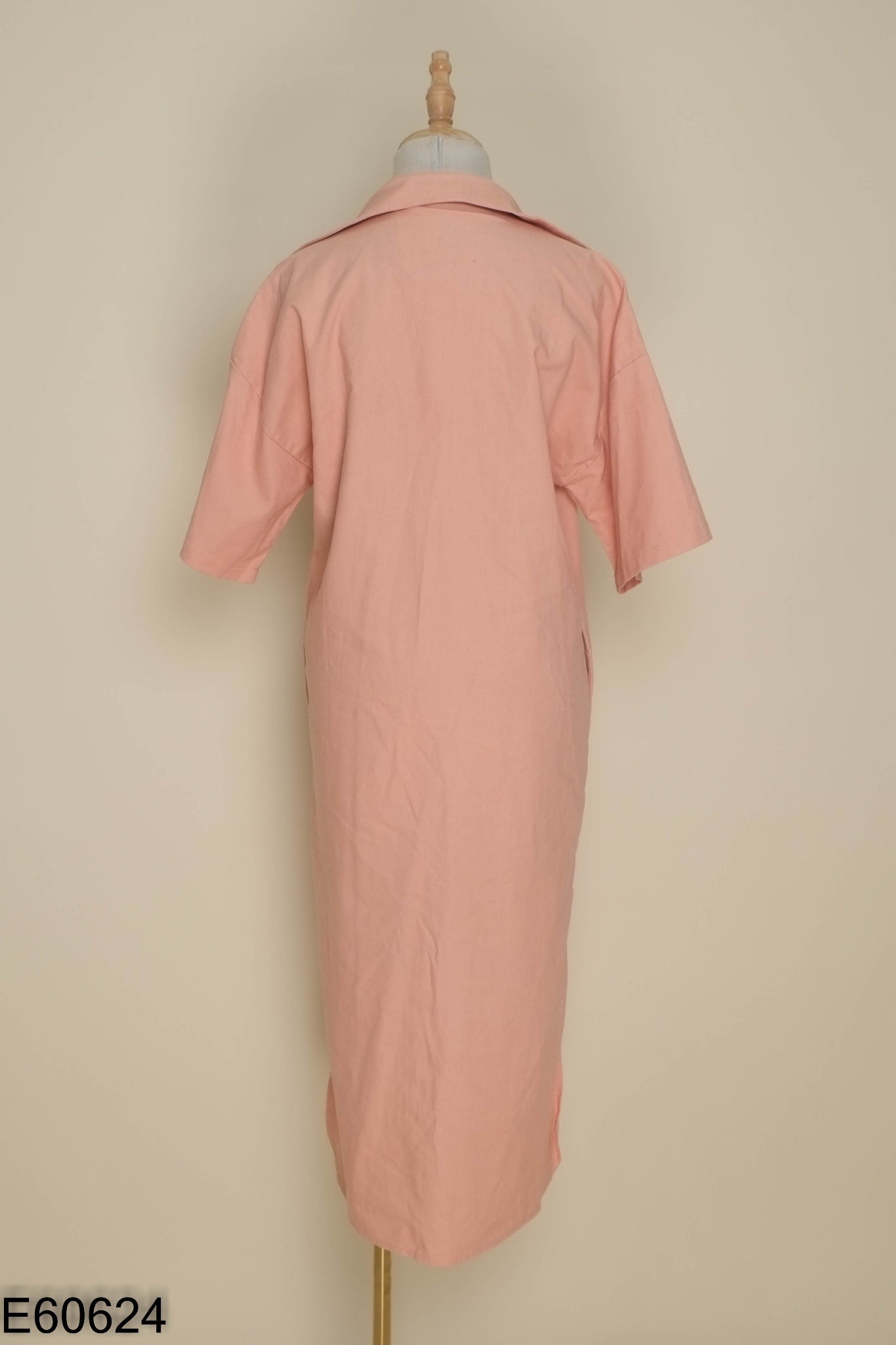 Váy linen hồng cam sơ mi