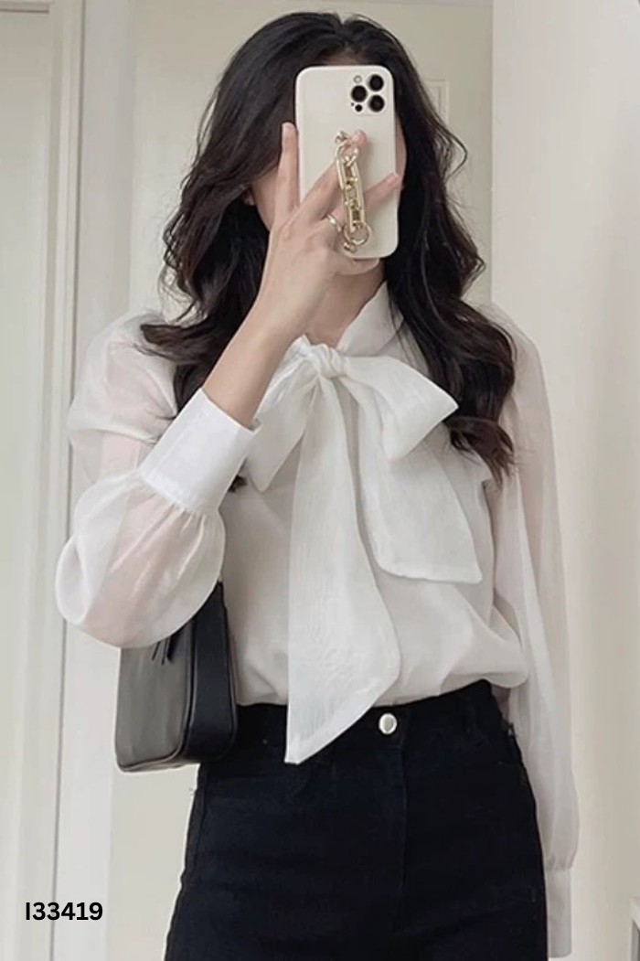 Áo sơ mi trắng cúc ngọc