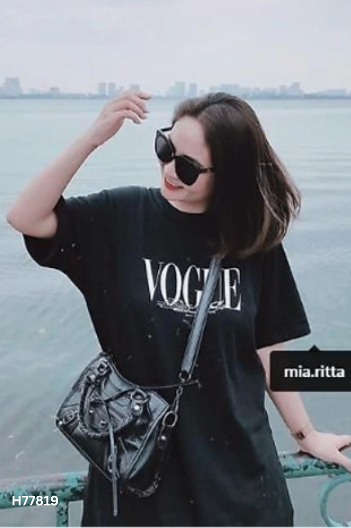 Áo đen MIA RITTA in chữ