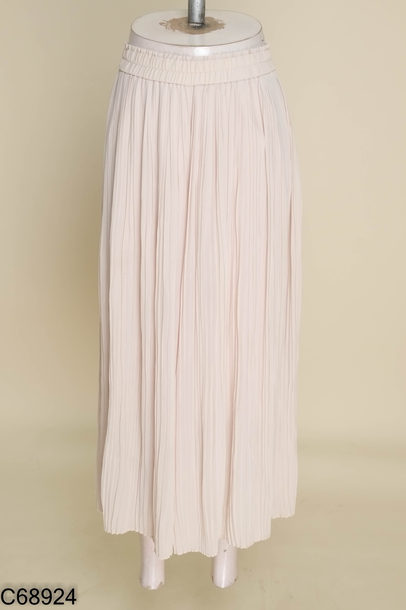 Quần UNIQLO be dập ly