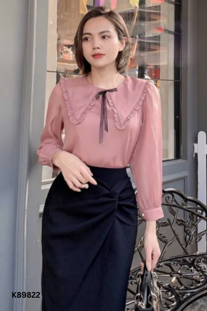 Áo tơ tí ROSARA cổ sen nơ