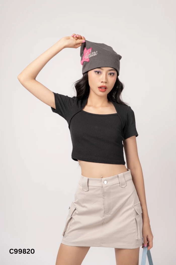 Áo đen TOPTIFY cổ vuông