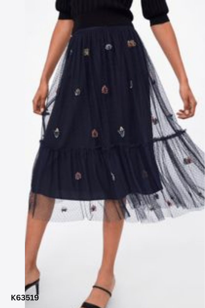 Chân váy lưới xanh than ZARA thêu hoa