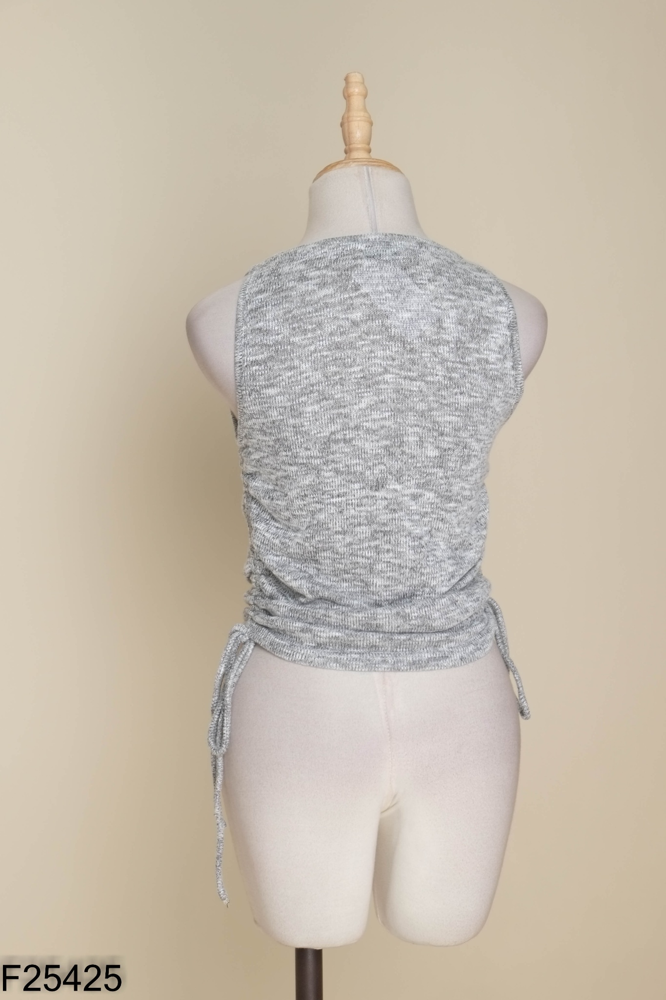 Áo 92 WEAR 3 lỗ ghi dúm sườn