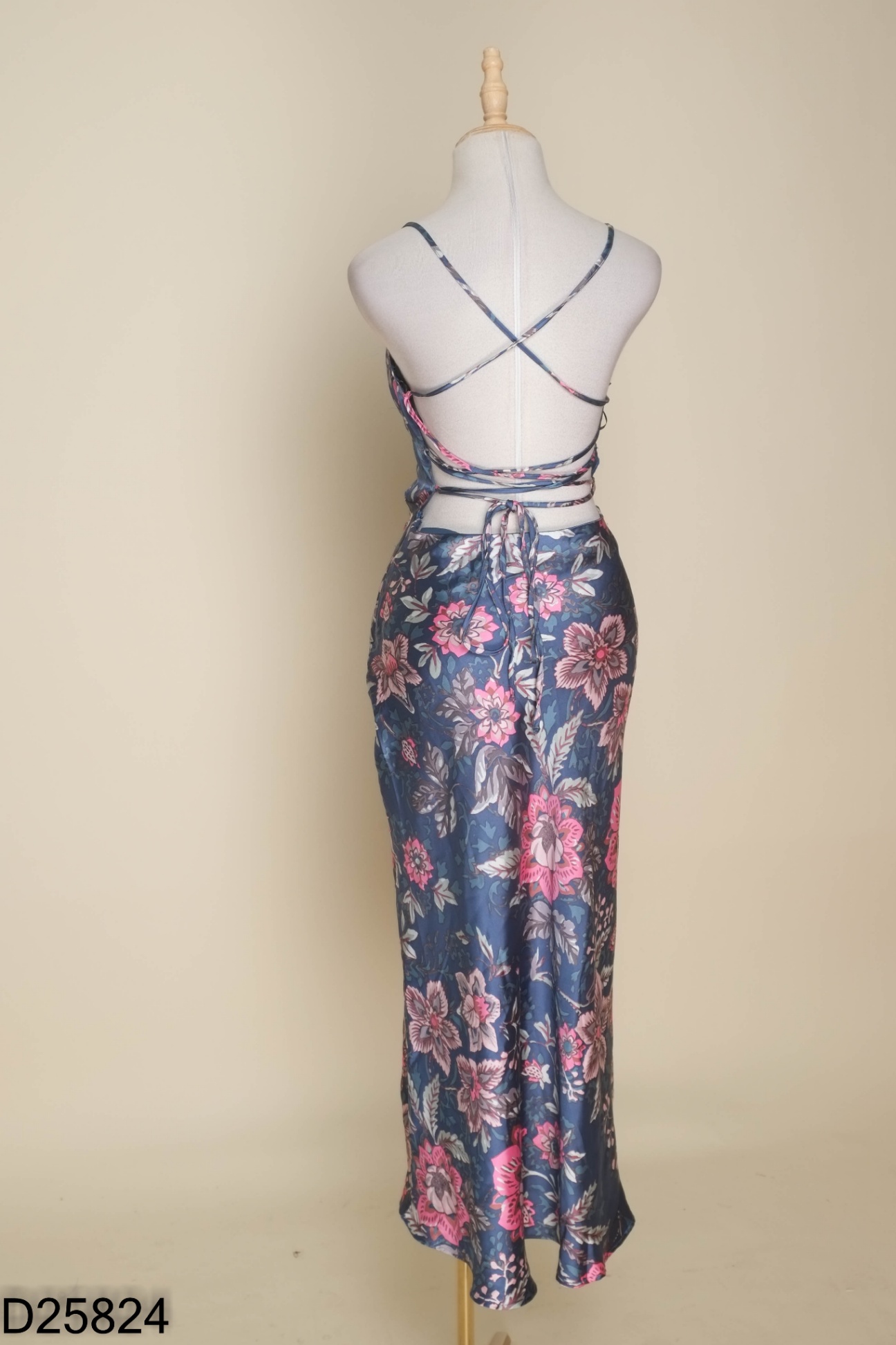 Váy FOREVER 21 lụa xanh hoạ tiết