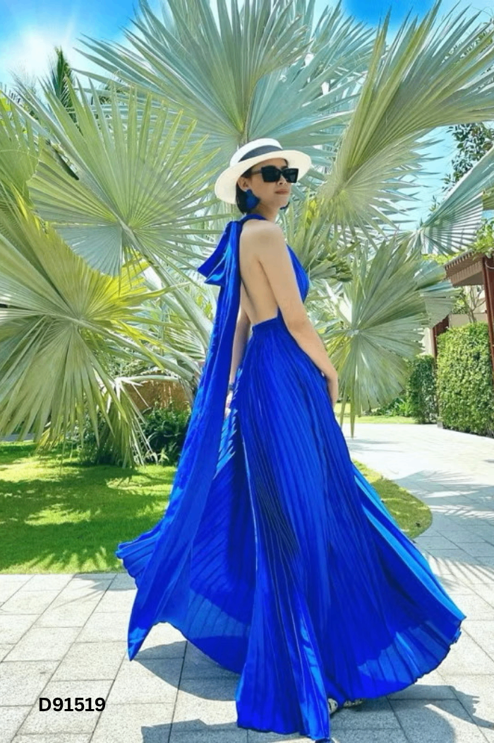Váy maxi xanh dương dập ly