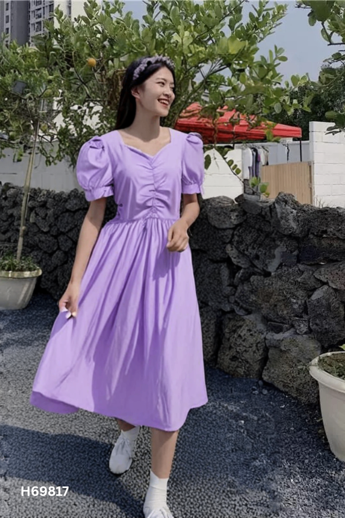 Váy tím tay phồng dúm ngực