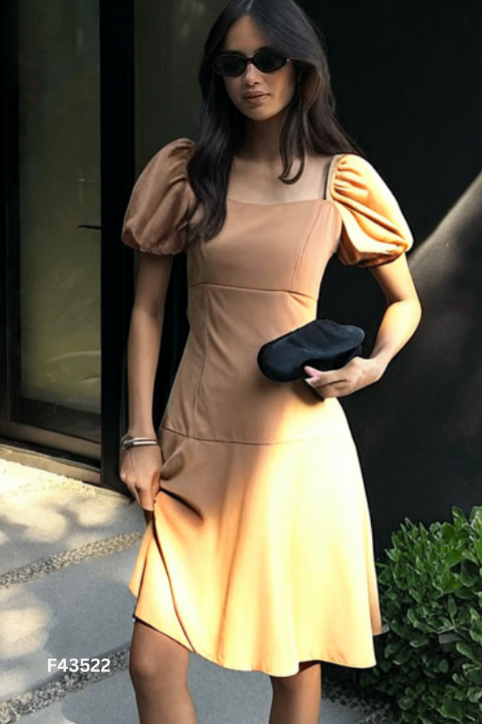 Váy nâu trơn tay phồng