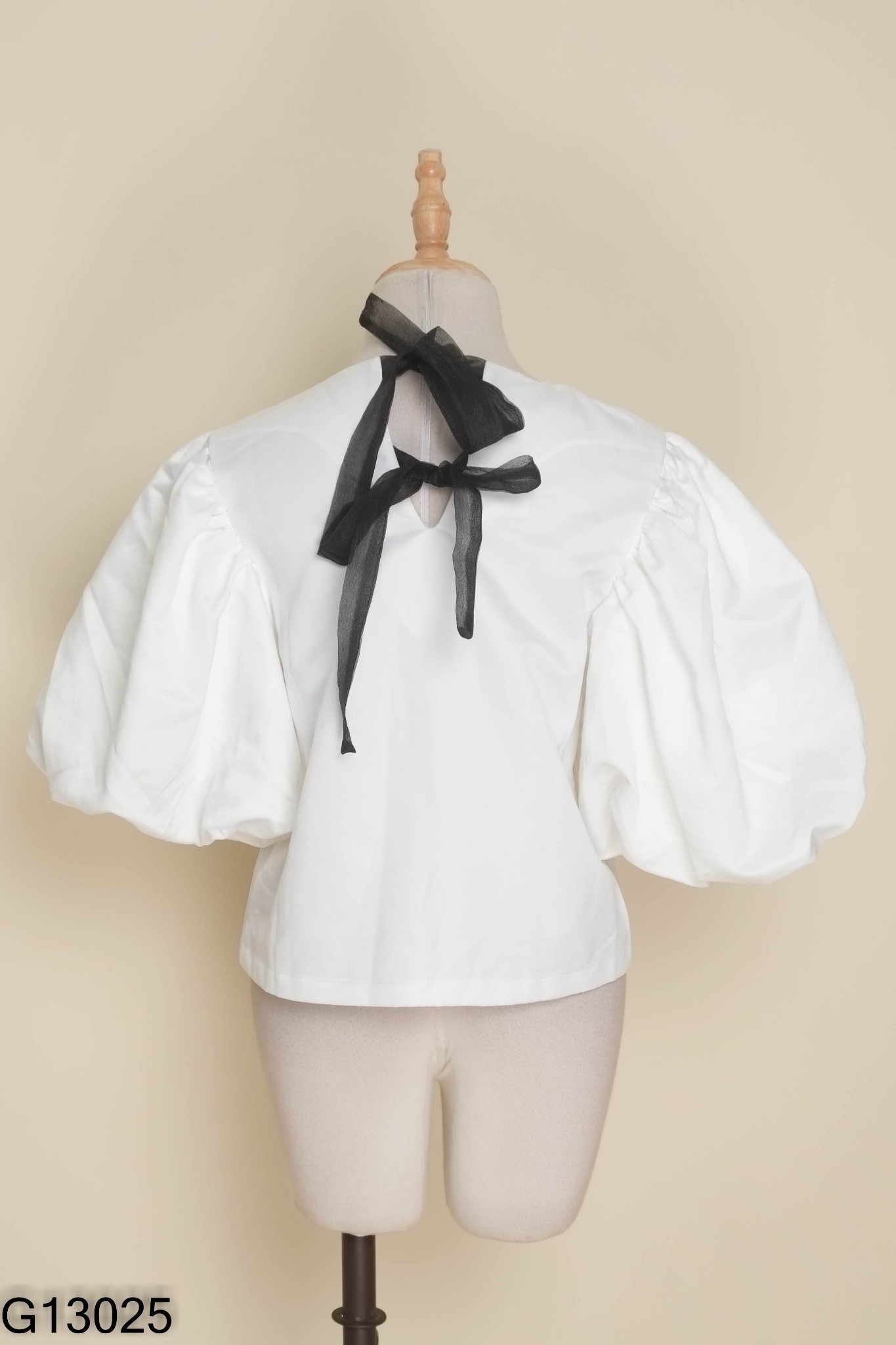 Áo DOTTIE trắng tay bồng