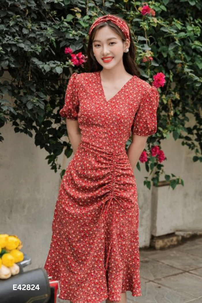 Váy GIIAN đỏ hoa cổ V