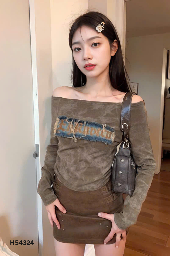 Áo nâu xám phối chữ