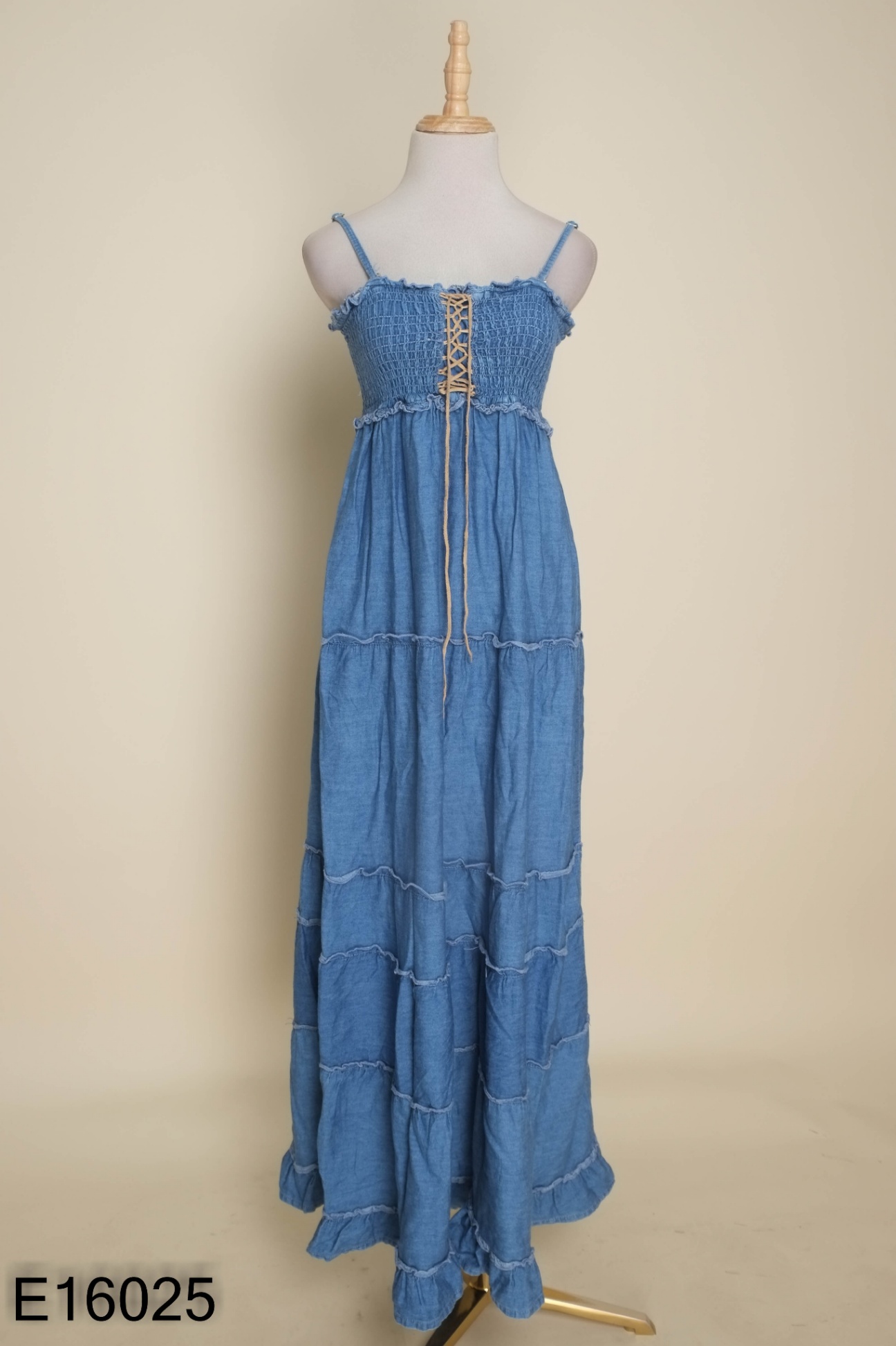 Váy hai dây jeans xanh