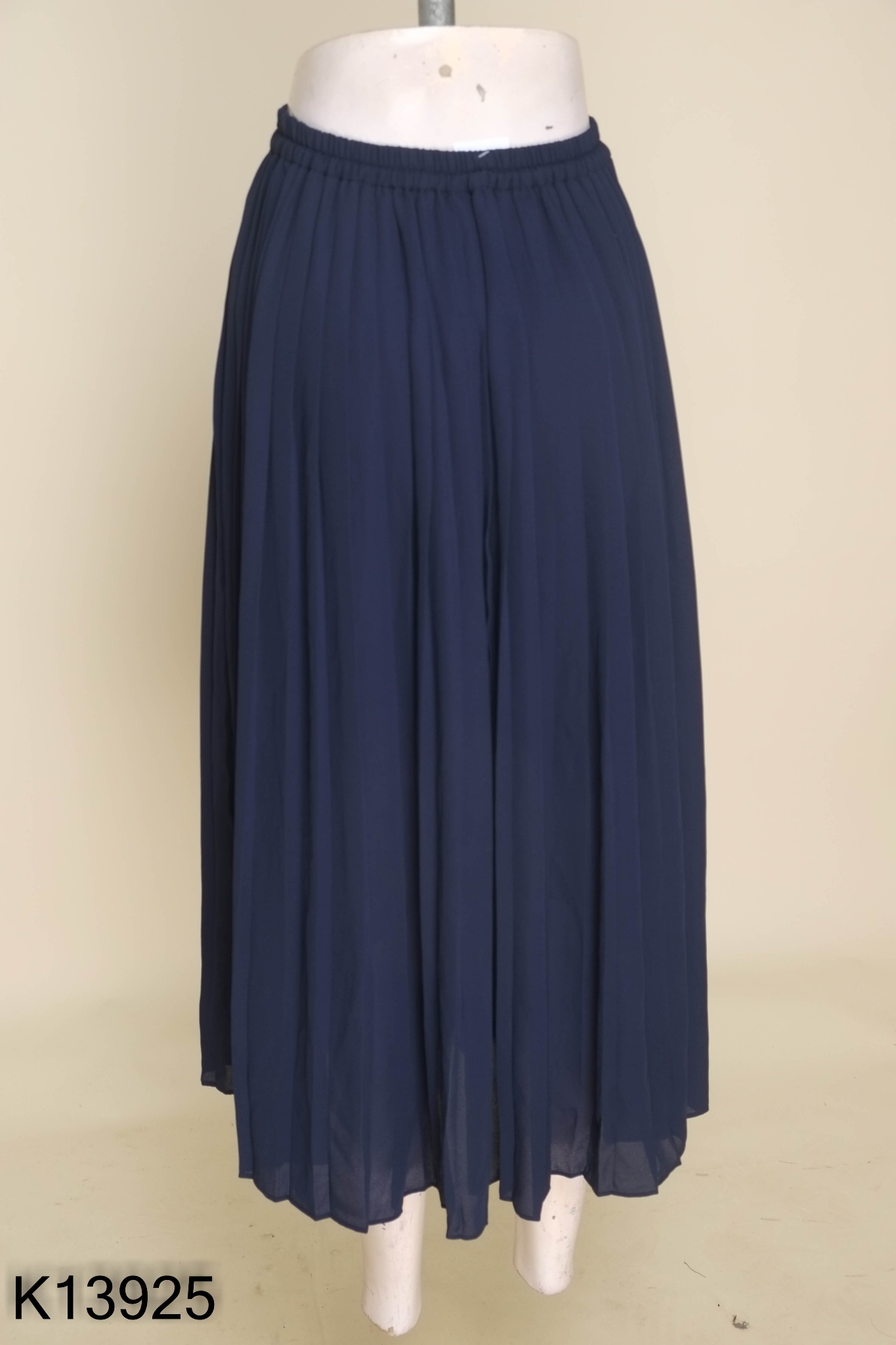 Chân váy UNIQLO xanh than