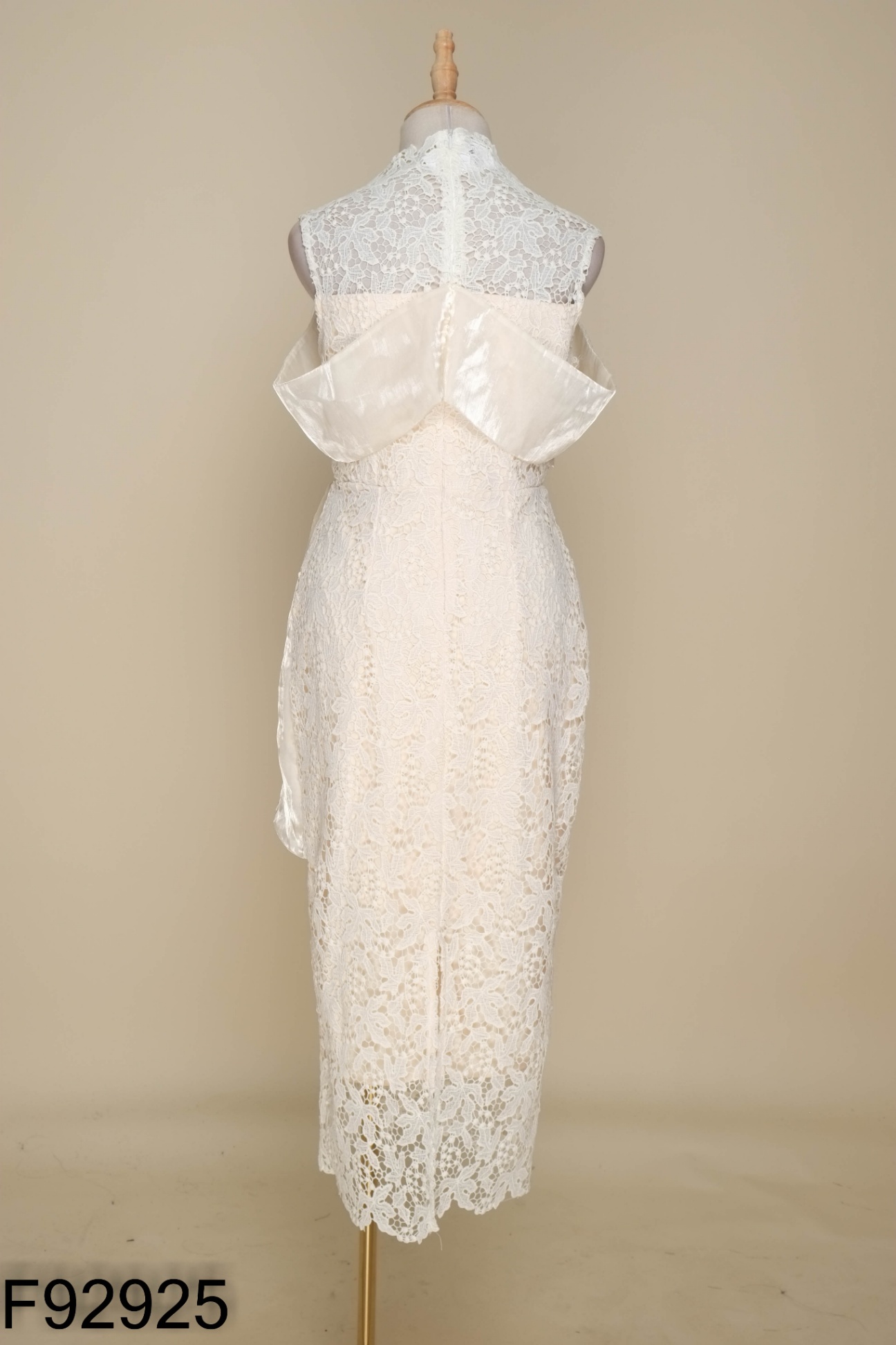 Váy ren be phối organza