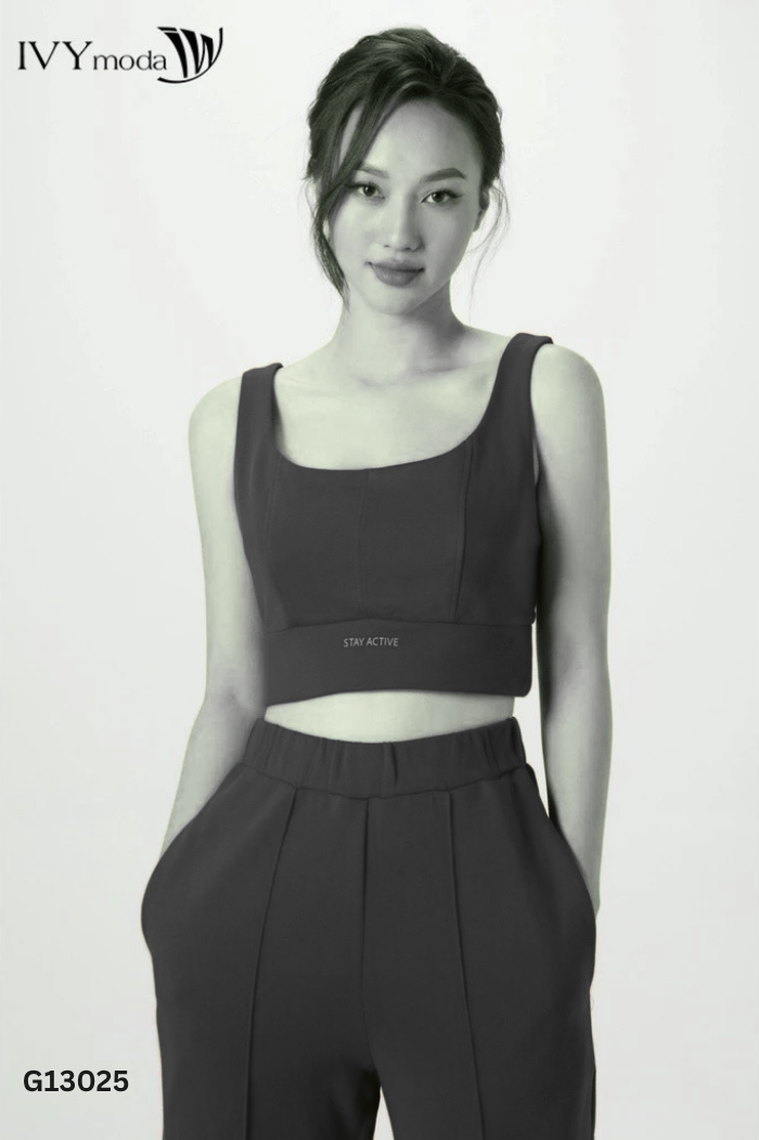 Áo IVY MODA đen croptop