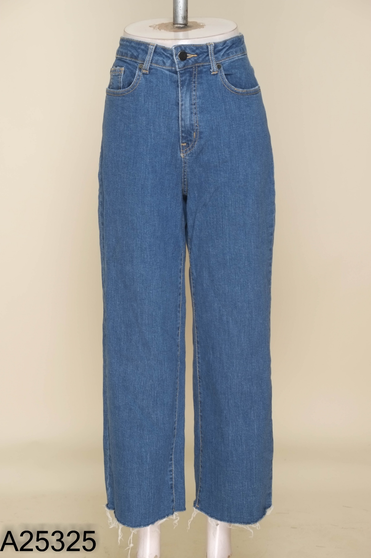 Quần jeans ORCHID xanh đậm cắt gấu