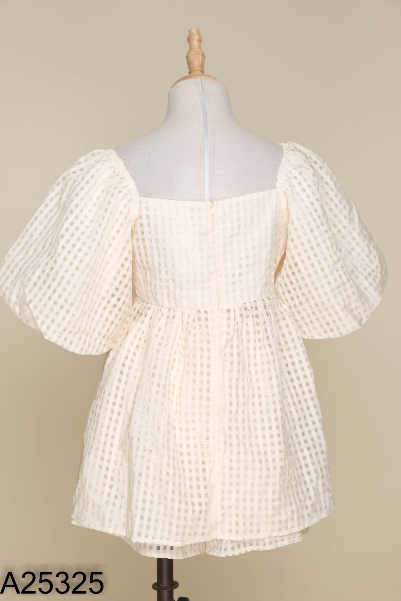 Set Áo be tay phồng + quần shorts
