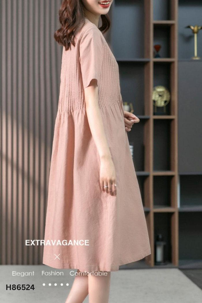 Váy linen hồng gấp ly