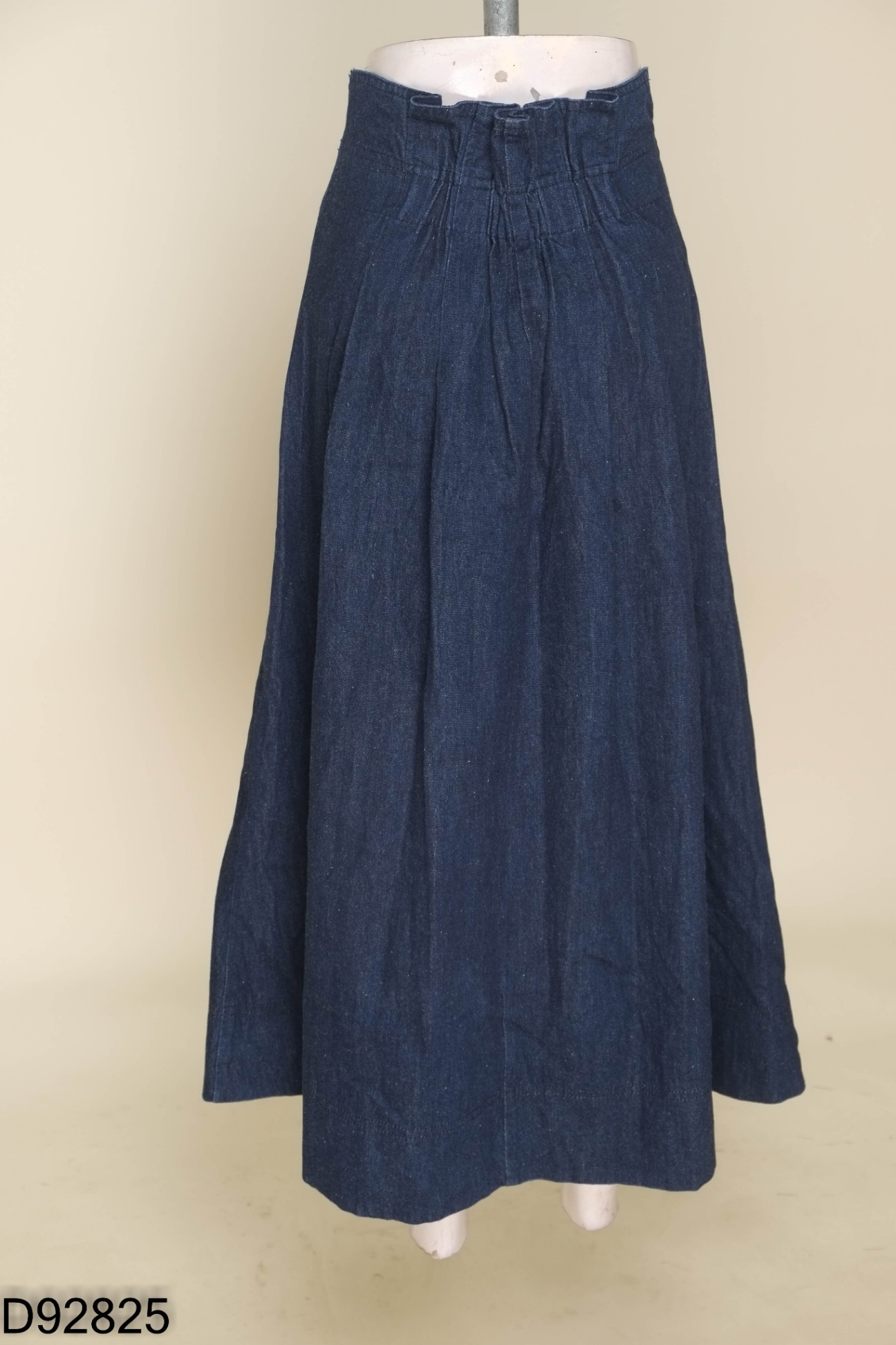 Chân váy jeans xanh đậm