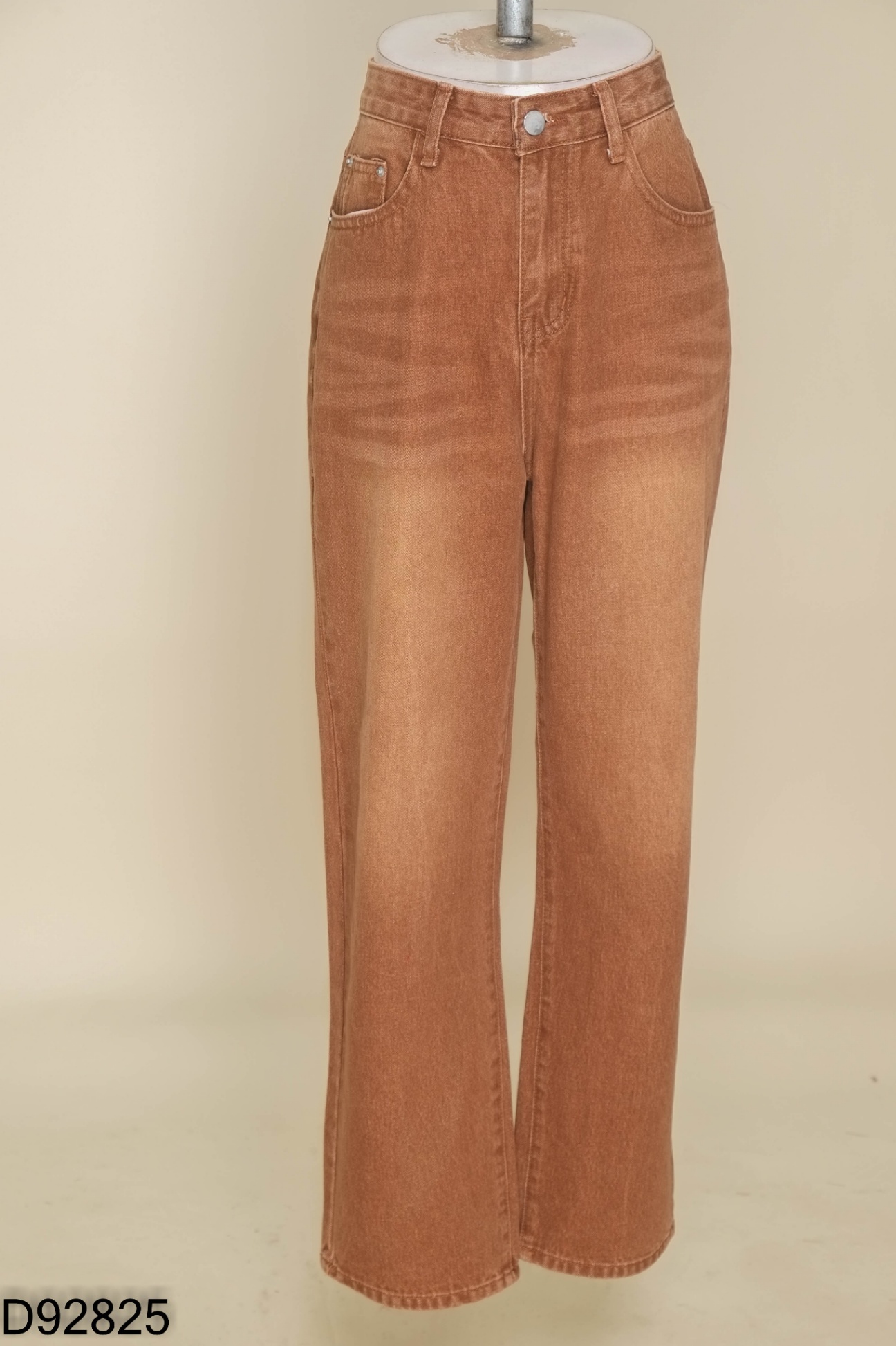 Quần jeans nâu ống suông
