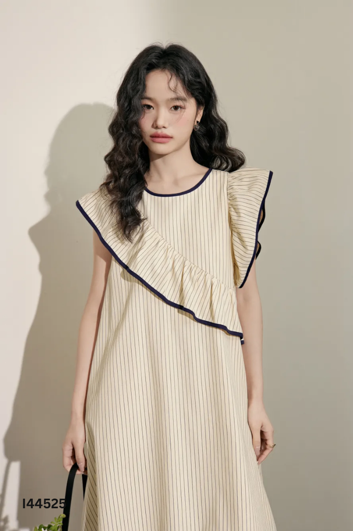 Váy line be sọc đen