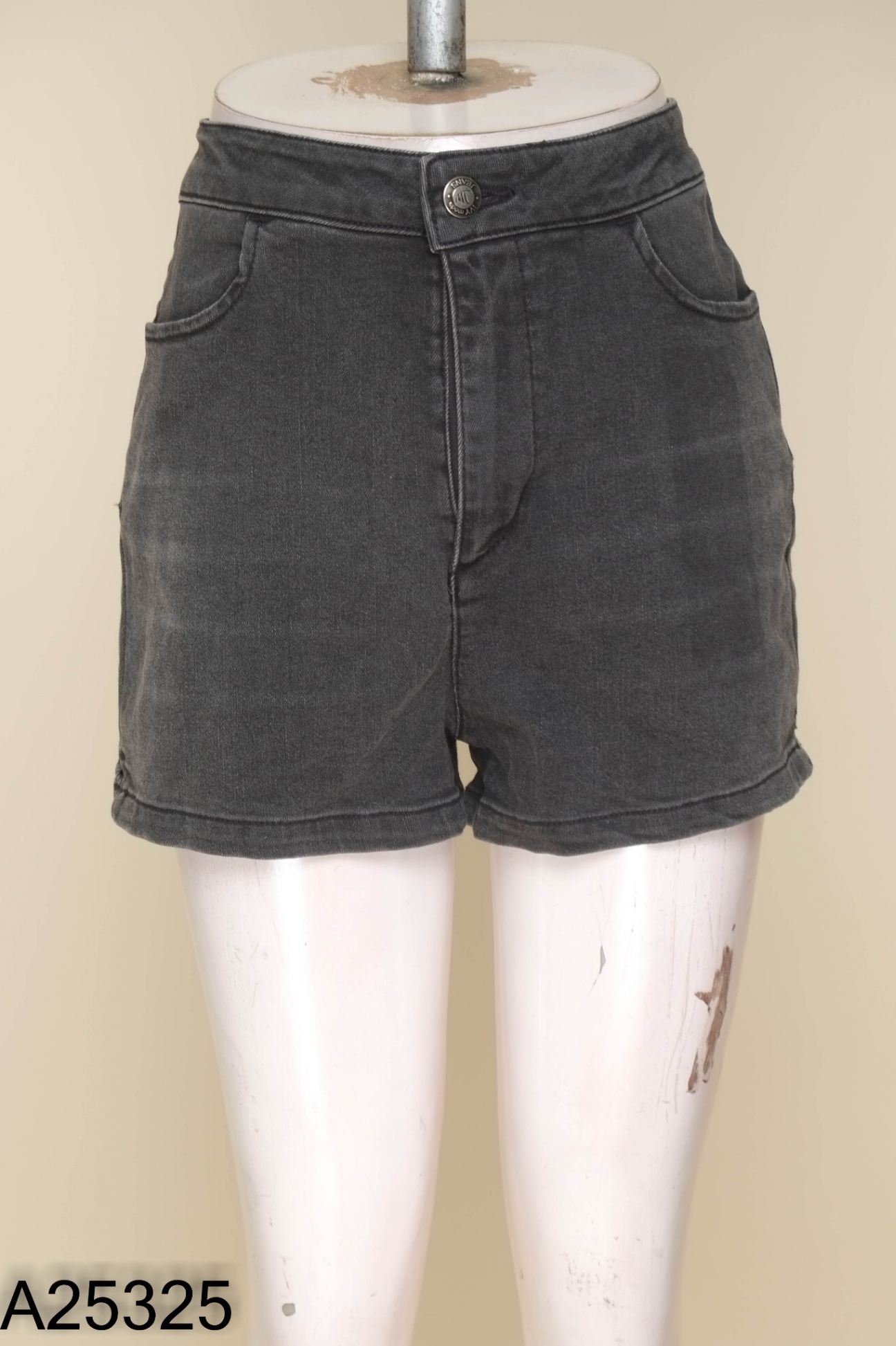 Quần shorts IVY MODA jeans xám