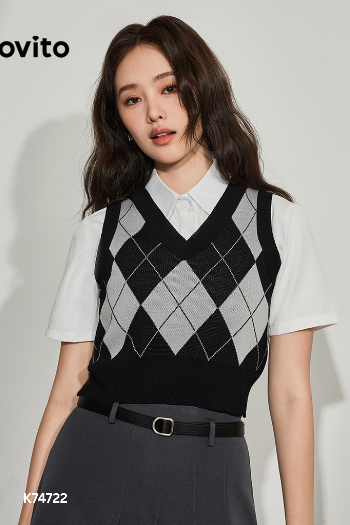 SET LOVITO Áo sơ mi trắng + gile đen kẻ