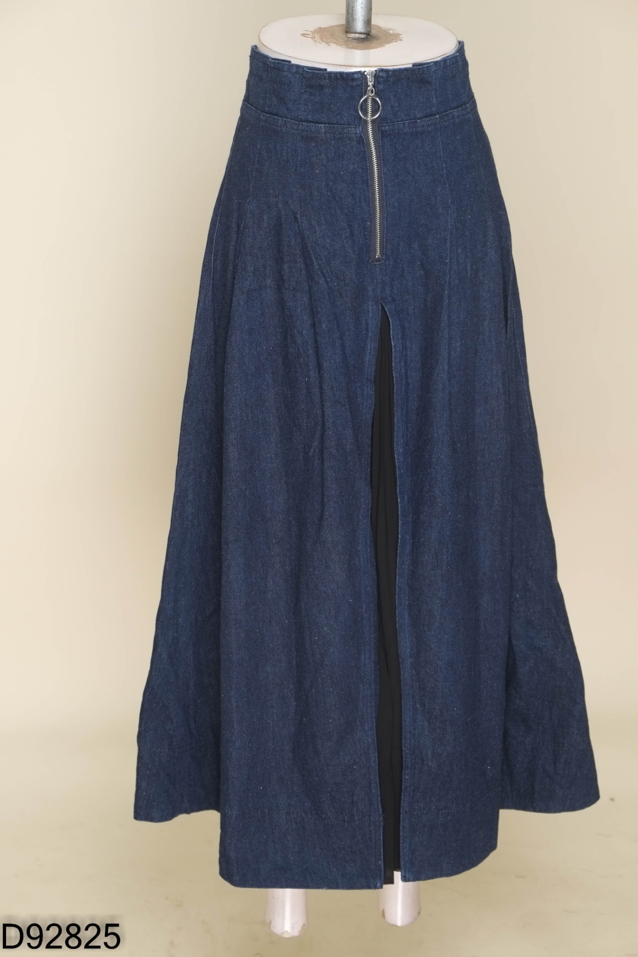 Chân váy jeans xanh đậm