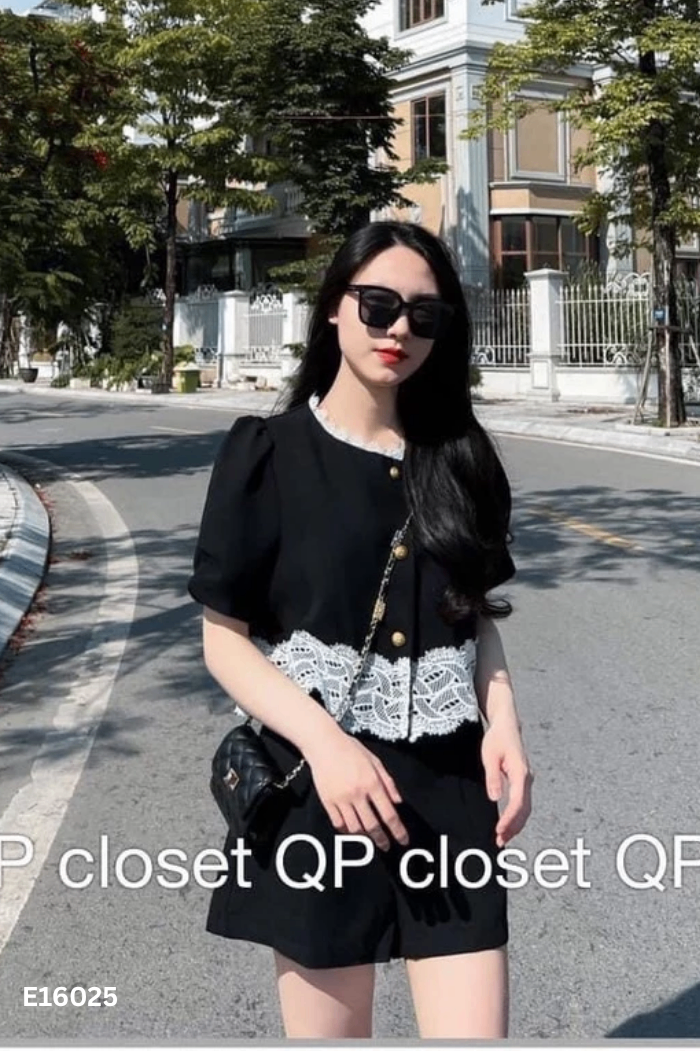 Set Áo đen viền ren trắng + quần shorts