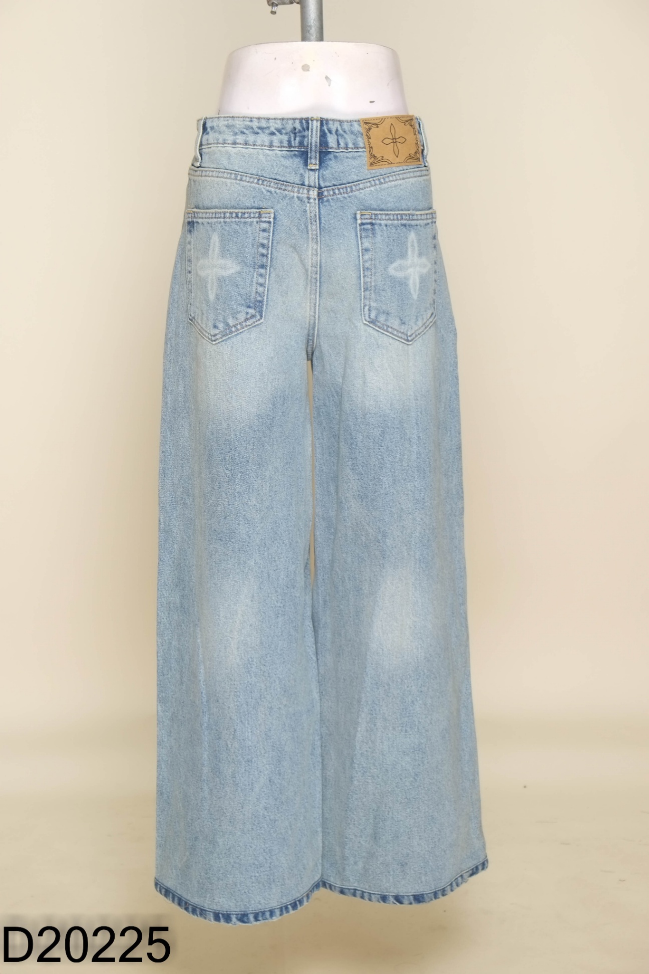NEWTAG Quần jeans suông xanh trơn