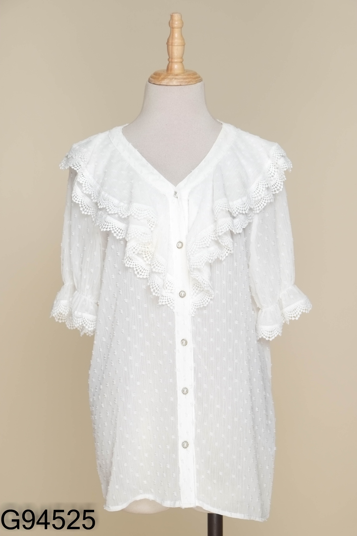 Áo trắng MIXXO phối bèo