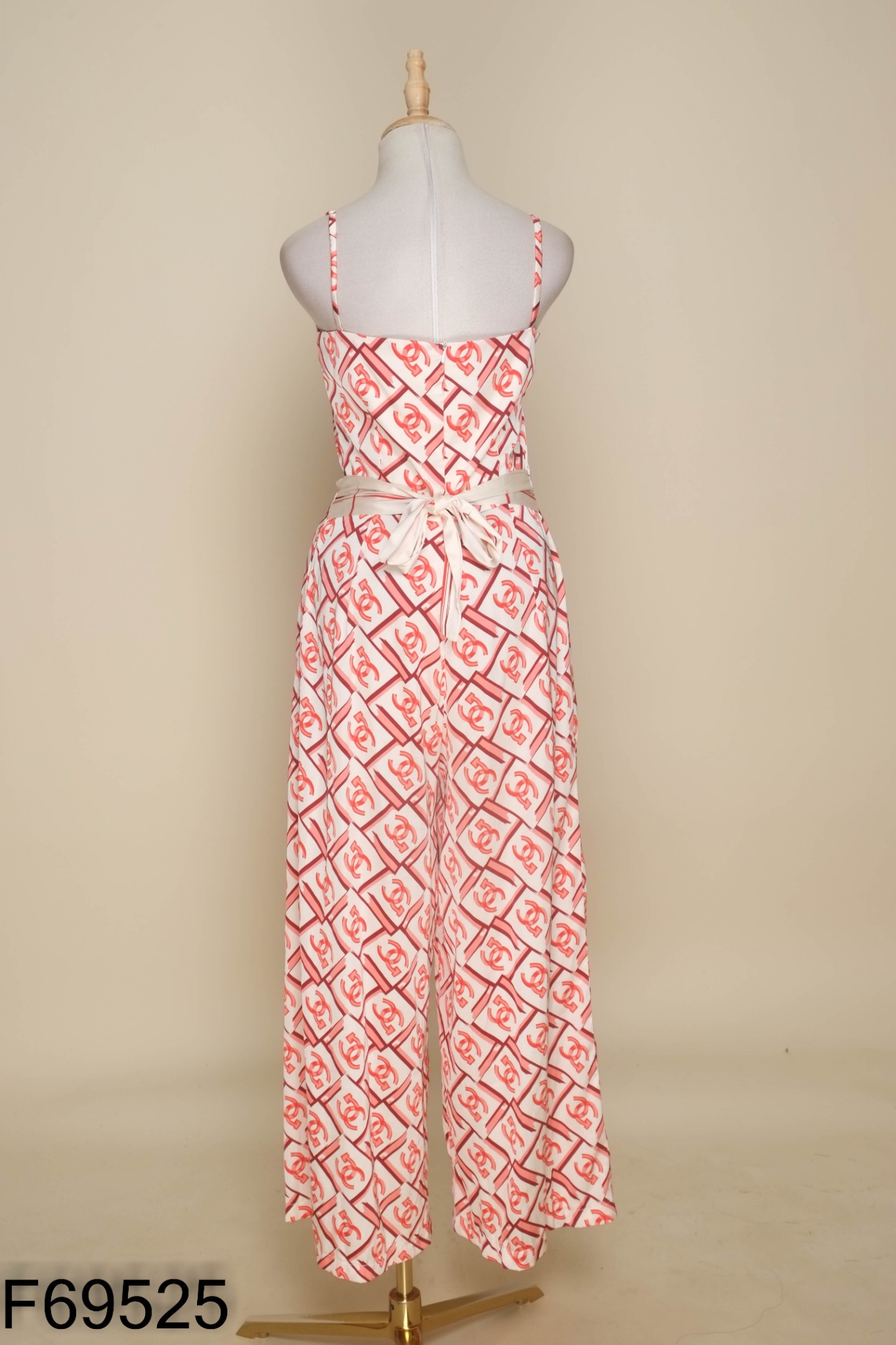 Jumpsuits hai dây be họa tiết hồng