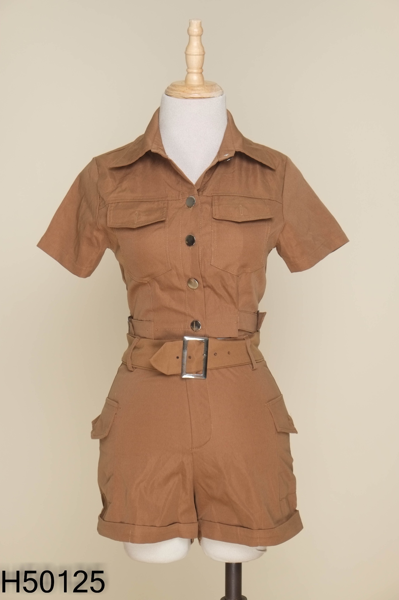 Set áo nâu cúc bạc + Quần shorts