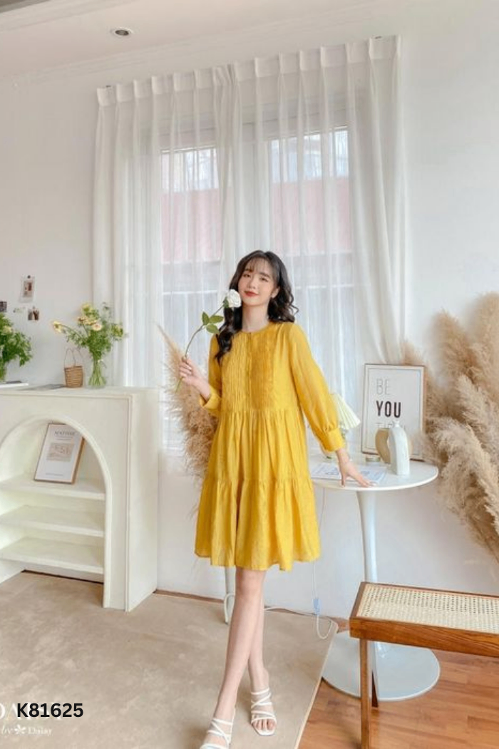 Váy babydoll DAISY vàng gấp ly