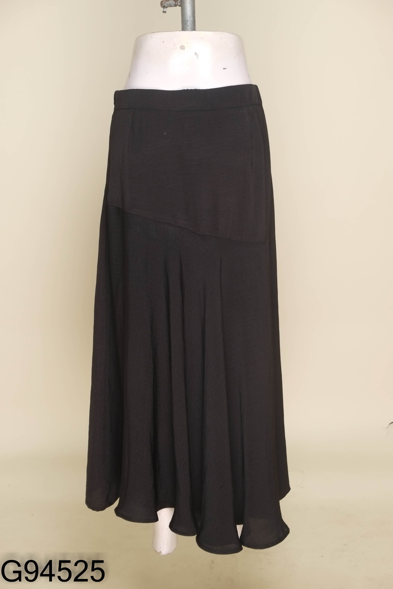 Chân váy MIXXO đen dài