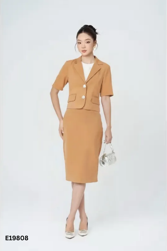SET NẮNG VÀNG nâu áo blazer cộc tay + chân váy