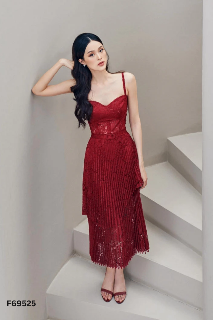 Váy hai dây LANE JT ren đỏ kèm đai
