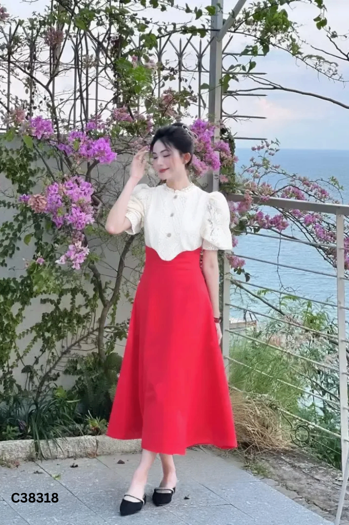 Váy THƯƠNG LÊ đỏ mix ren be