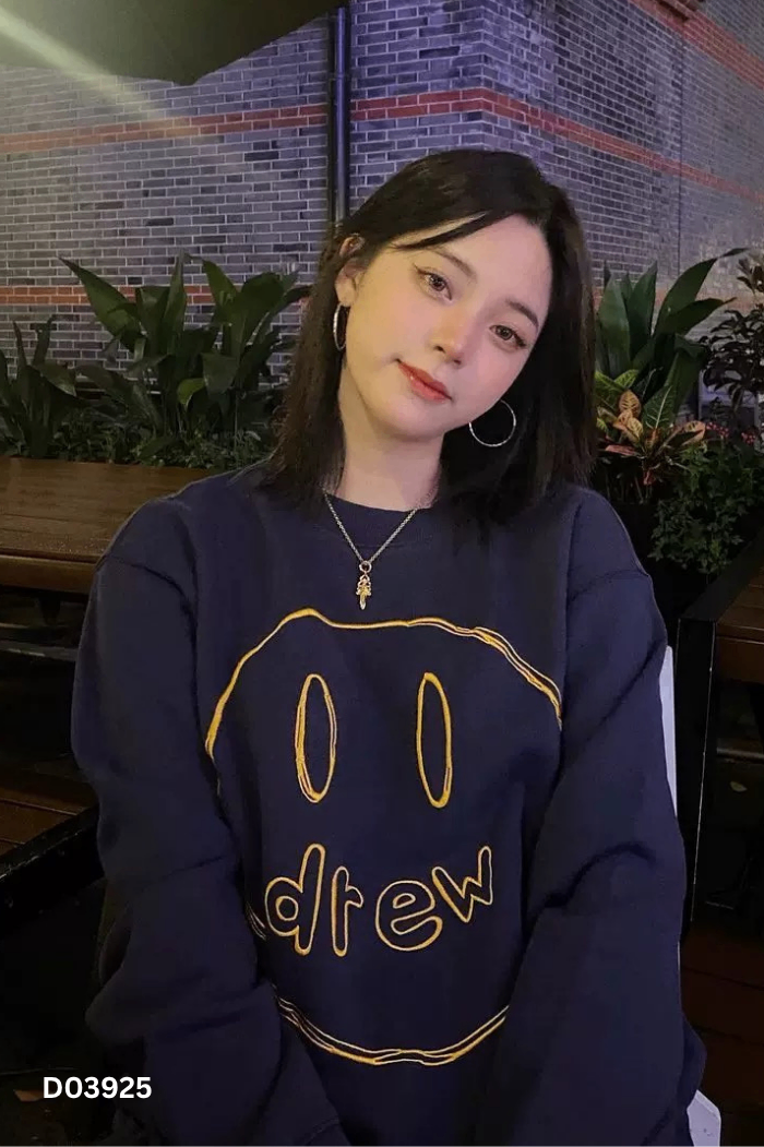 Áo nỉ xanh than thêu hình vàng