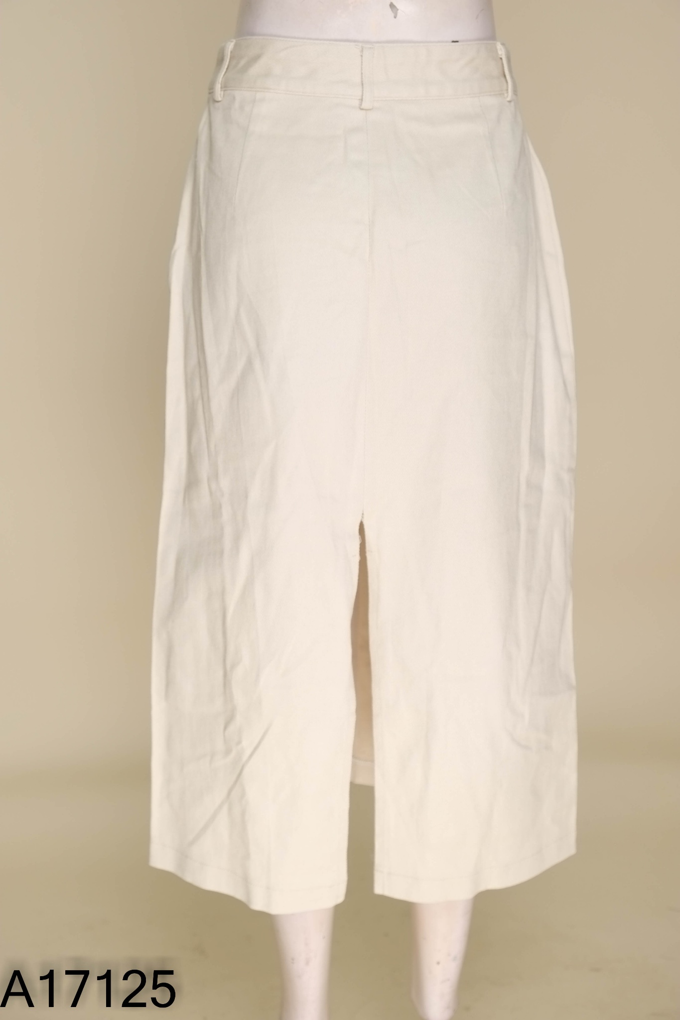 Chân váy jeans be trơn