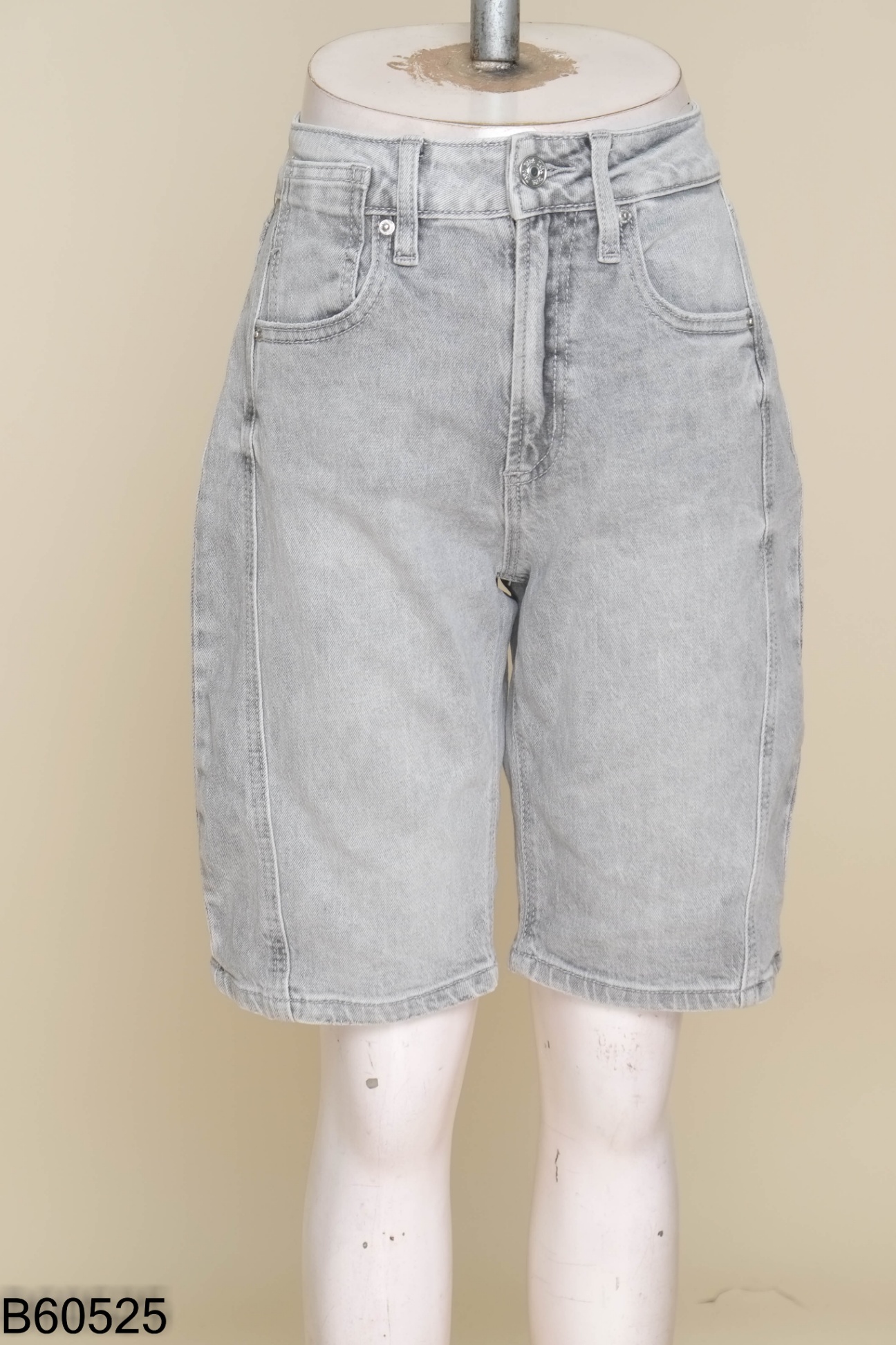 Quần jeans ZARA xám lửng (XUẤT)