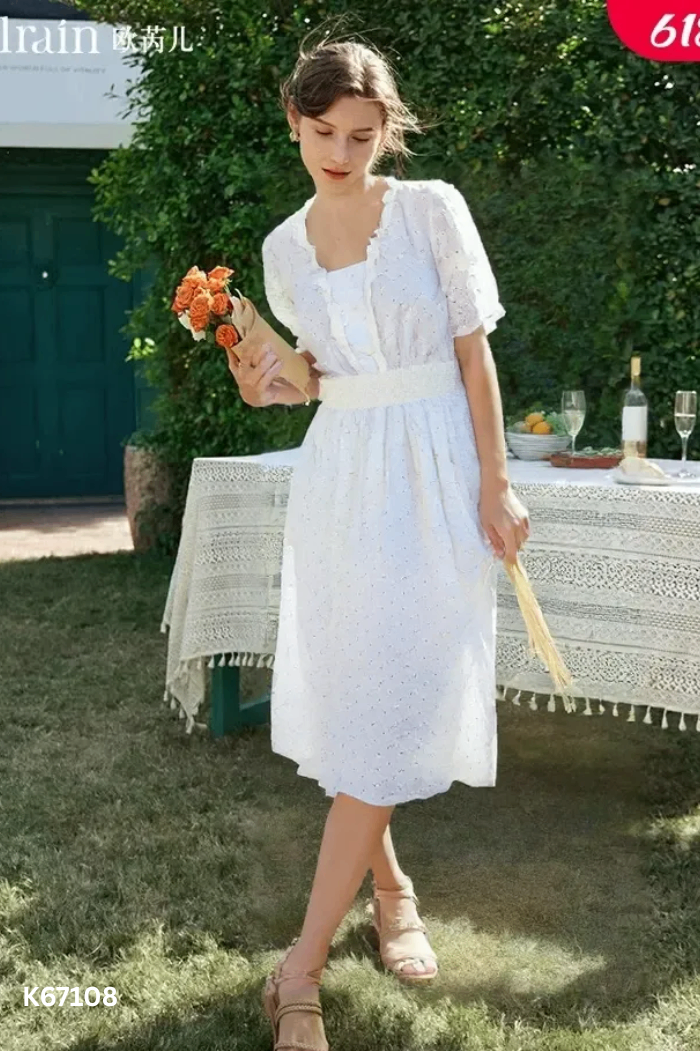 Váy linen trắng eo chun
