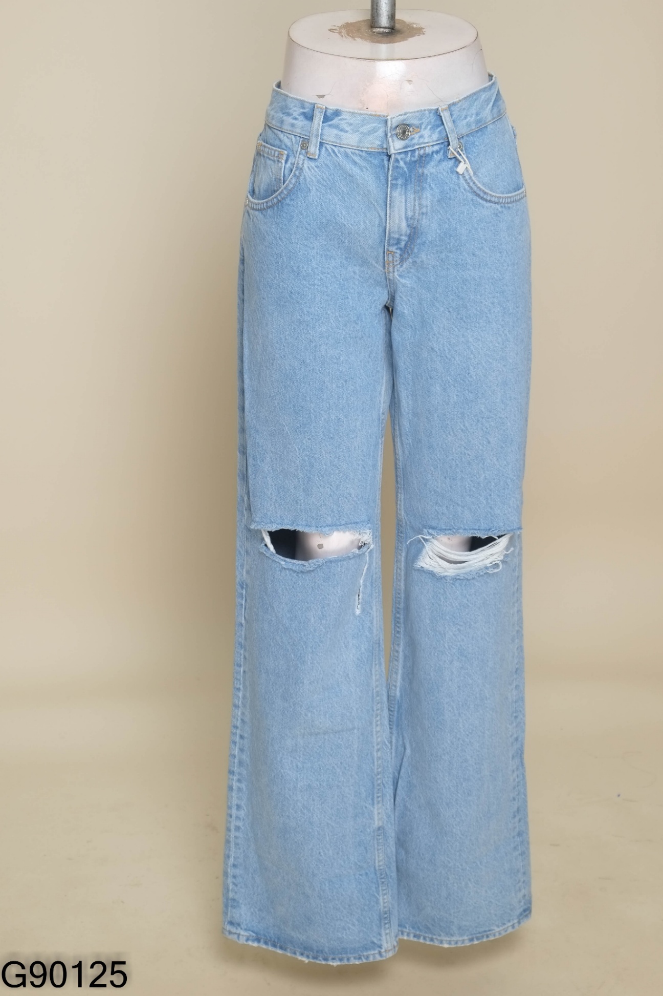 NEWTAG Quần jeans MANGO xanh rách