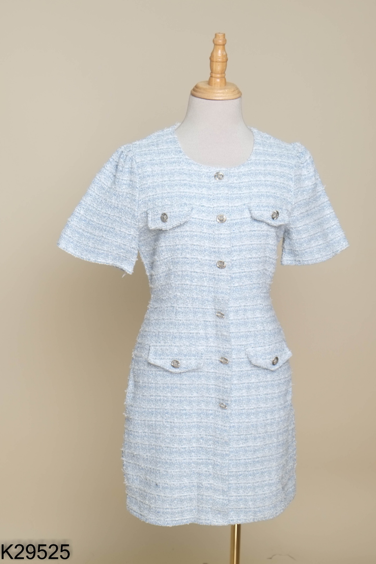 Váy dạ xanh phối trắng