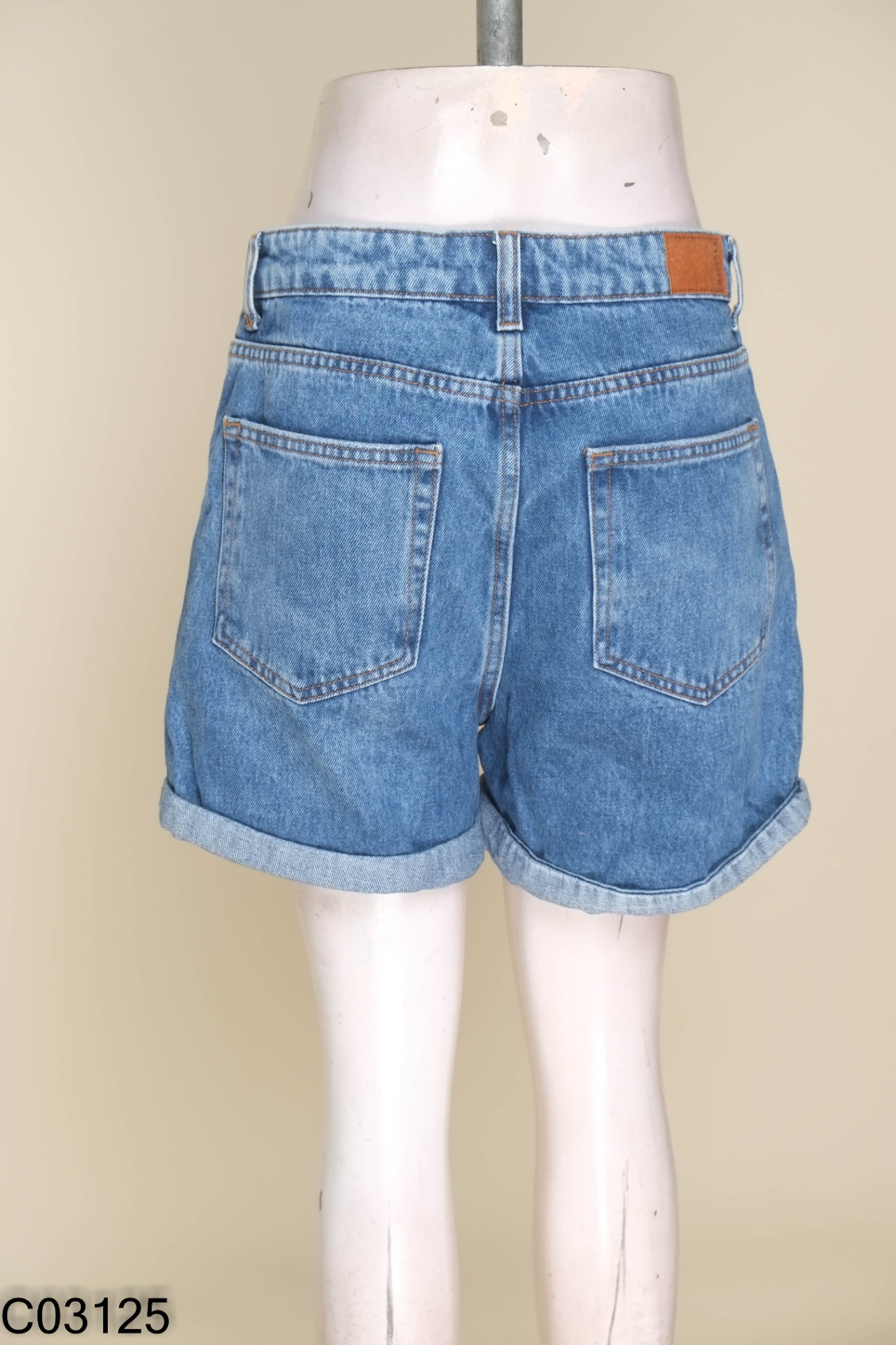 Quần short jean xanh