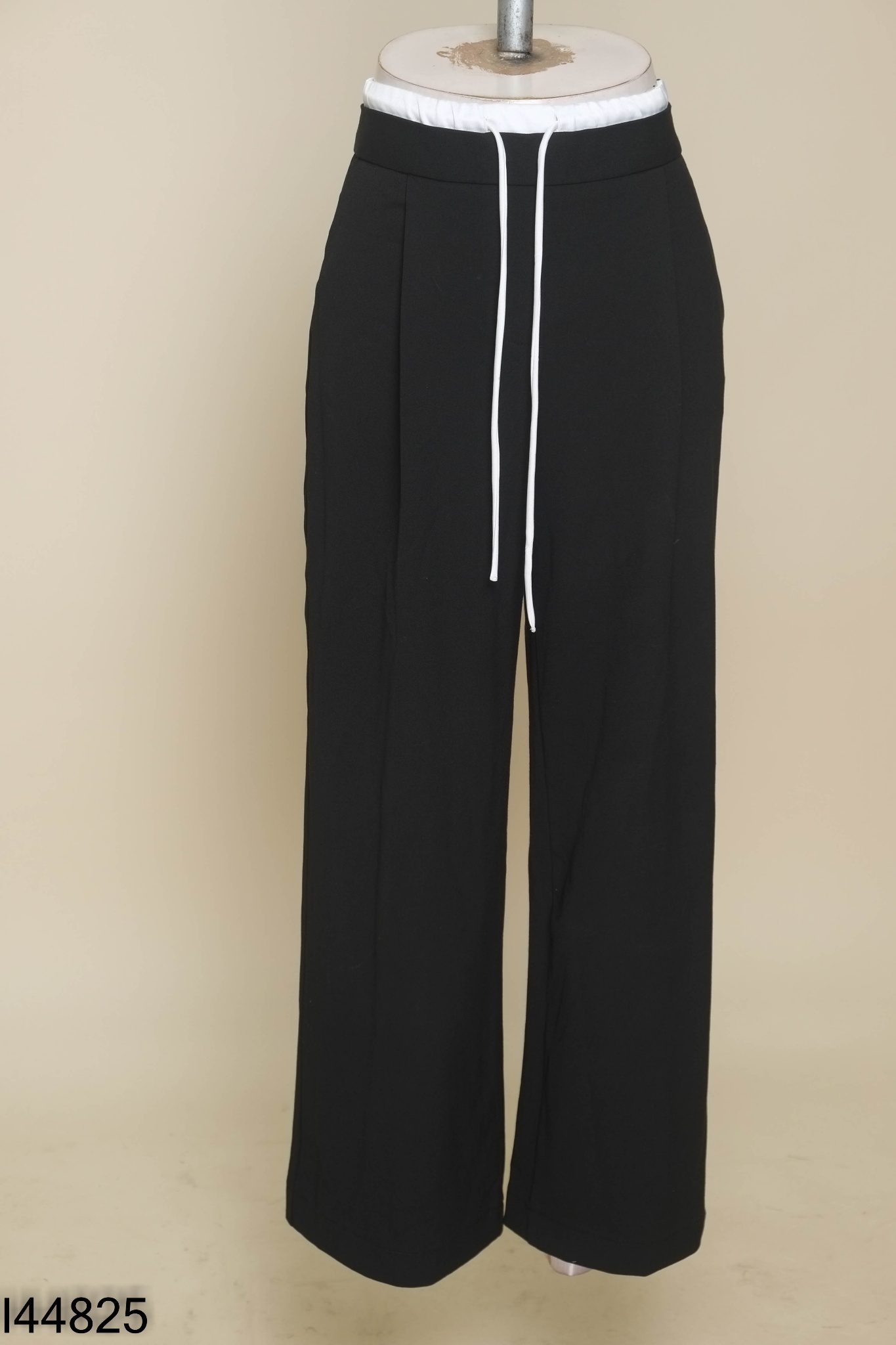 Quần ZARA culottes đen phối trắng