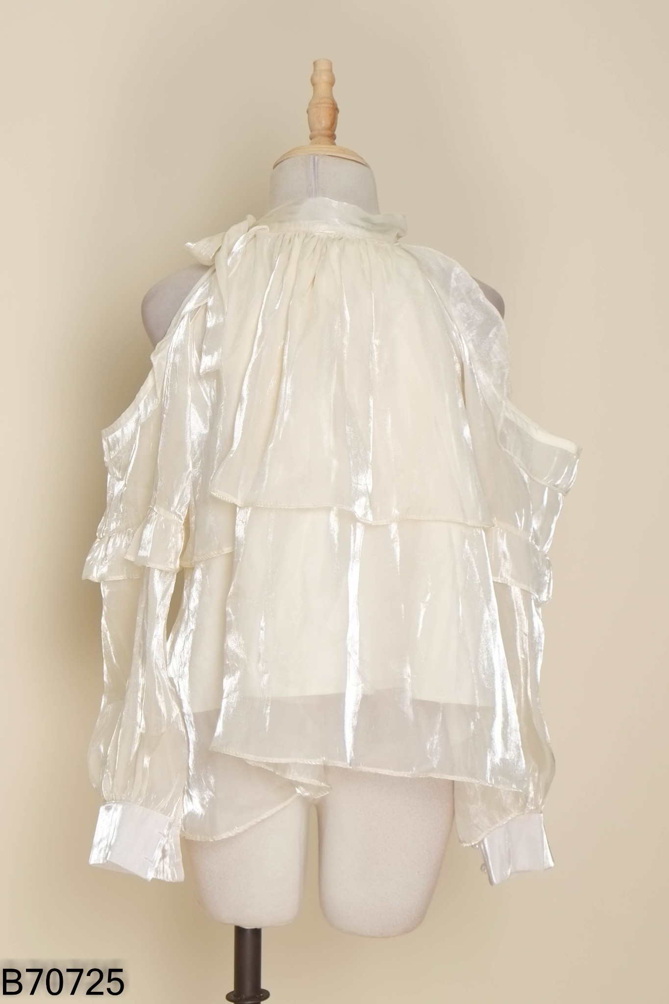 Áo organza be hở vai